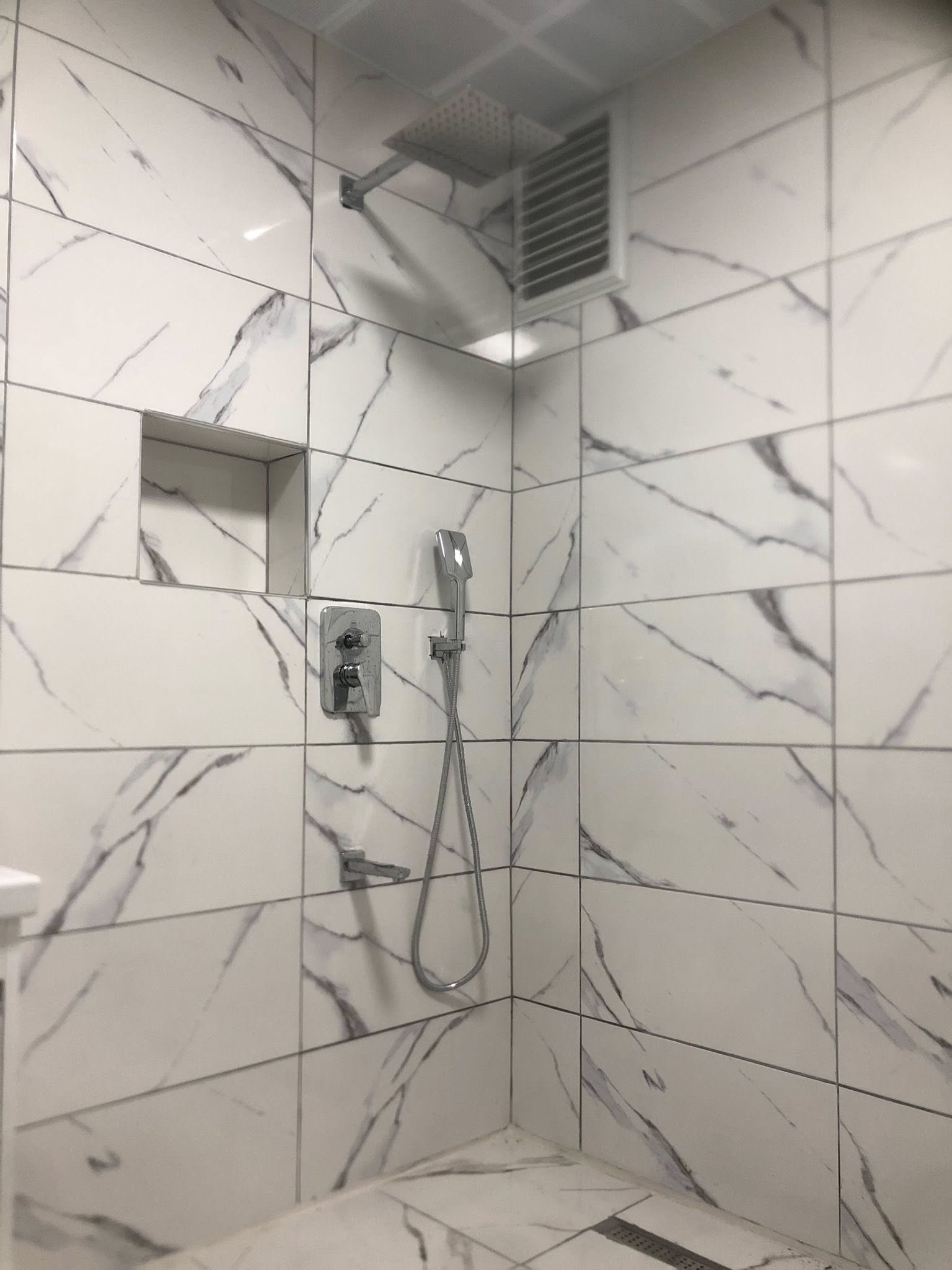 İzmir’de Profesyonel Gider Tıkanıklık Açma, Lavabo ve Tuvalet Onarımında Uzman Firma Su Tesisatçısı Ekibi